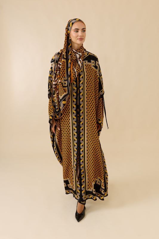 İris Çiçeği Siyah-Sarı Krep İpek Abaya