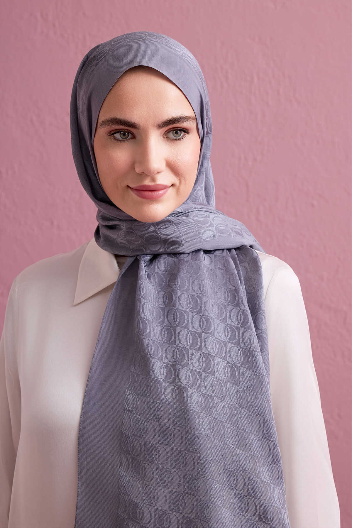 Dama Logo Gri Shiny Jakar Şal 70x190