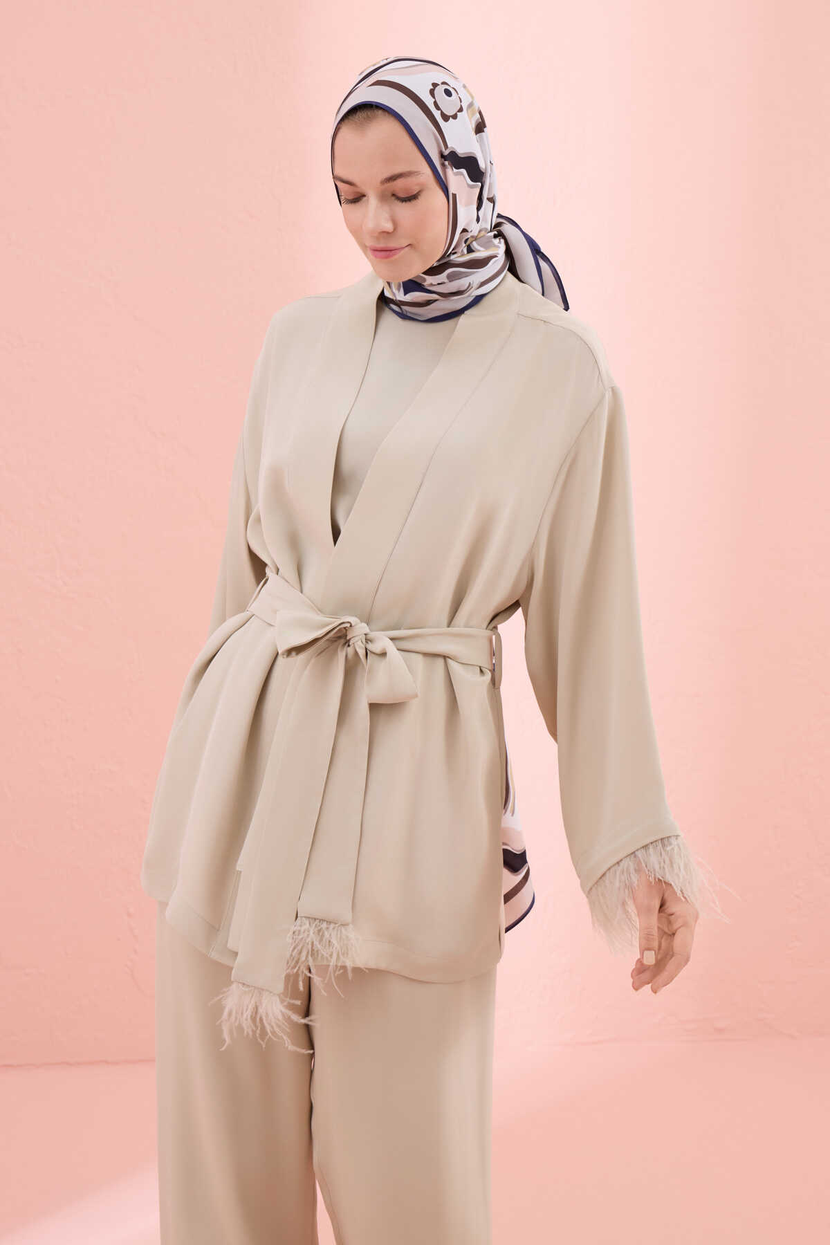 Düz Renk Taş Rengi Otrişli Kısa Kimono