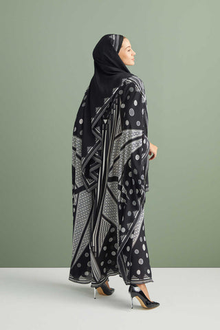 Esen Yolu Siyah İpek Kaftan