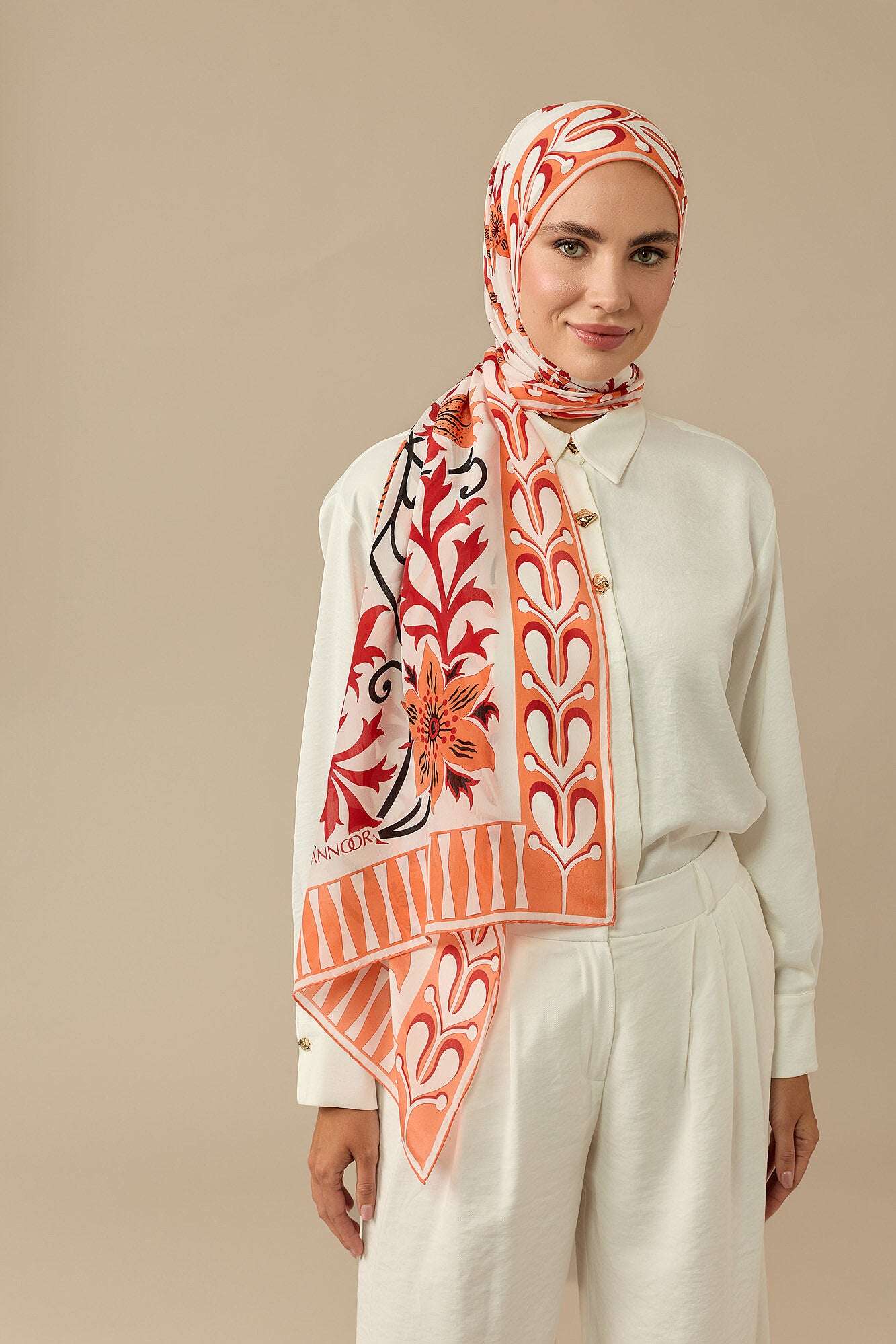 Garp Çiçeği Turuncu Krep İpek Kaftan Şalı 70x210