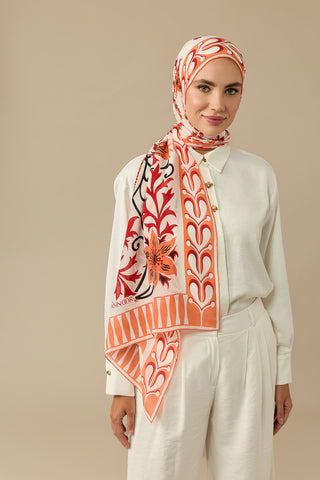 Garp Çiçeği Turuncu Krep İpek Kaftan Şalı 70x210
