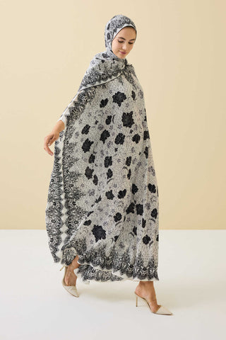 Gül Dantel Beyaz Krep İpek Kaftan
