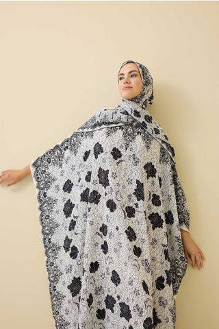 Gül Dantel Beyaz Krep İpek Kaftan