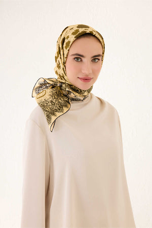 Rose Lace Cream-Yellow Double-Sided Twill Silk Scarf
