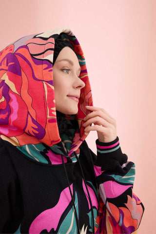 Gülün İsmi Leyla Siyah Üç İplik Kapşonlu Eşofman Üstü