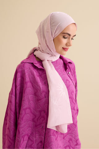 Güneş Doğarken Açık Pembe Shiny Jakar Şal 70x200