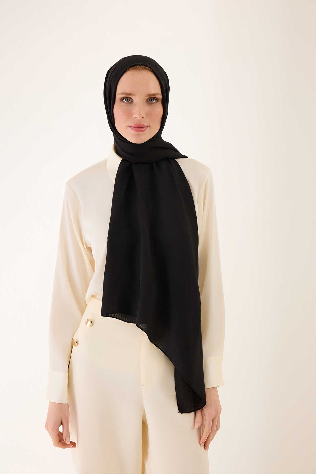 Güneş Doğarken Siyah Ferah Tencel Şal 70x200
