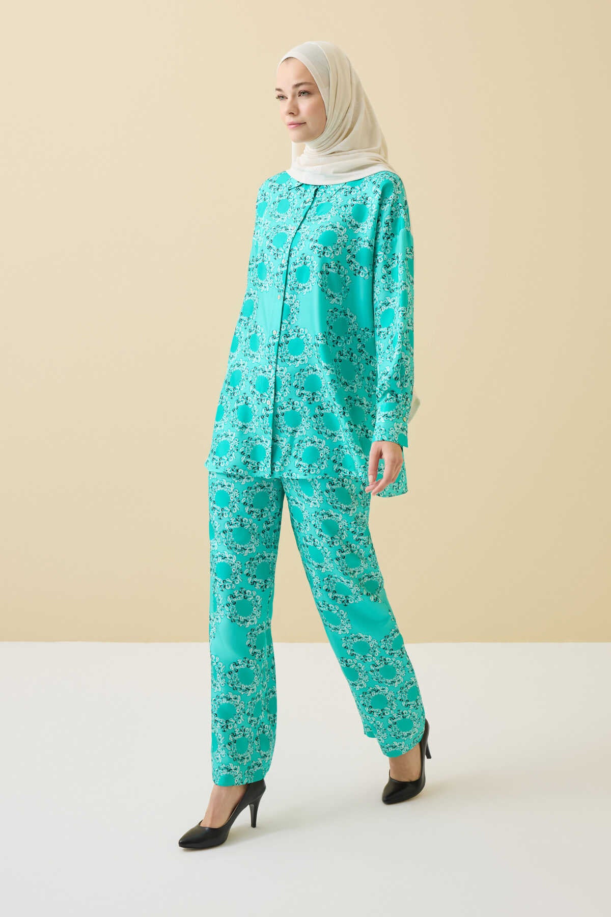 Halkalar Turkuaz Krep İpek Pijama Gömlek