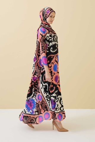 Hayat Pembe İpek Kaftan