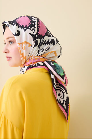 Hayat Pembe-Somon Çift Taraflı Tivil İpek Eşarp 90x90