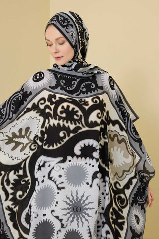 Hayat Siyah İpek Kaftan