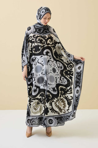 Hayat Siyah İpek Kaftan