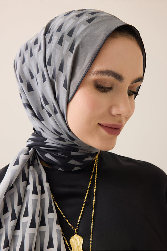 İman I Degrade Siyah-Beyaz İpek Şal 70x210