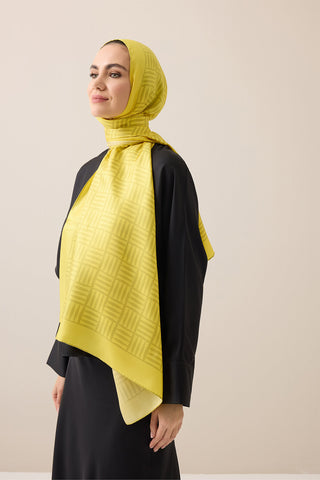 Iman Kare Altın Tivil İpek Şal 70x210