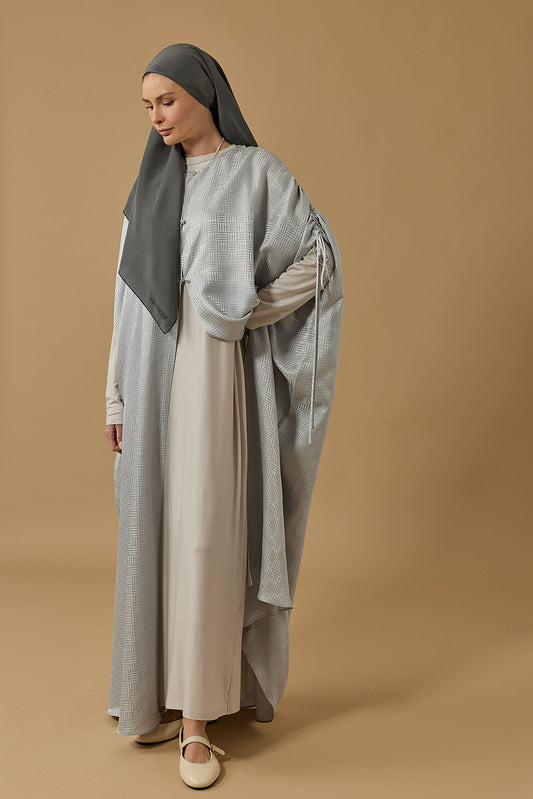 İman Kare Gümüş İpek Abaya