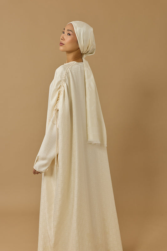 İman Kare Krem İpek Abaya