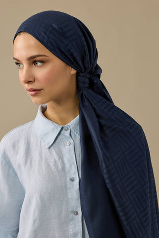 İman Kare Lacivert İpek Şal 70x210