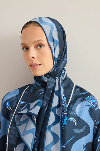İman'ın Gülü Lacivert Krep İpek Kimono Şalı 70x210