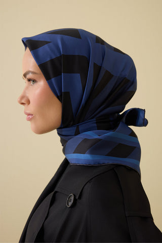 Çizgi Noor Lacivert Tivil İpek Eşarp 90x90