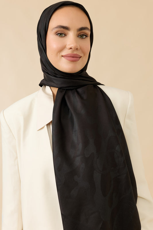 Mercan Siyah Jakarlı İpek Şal 70x200