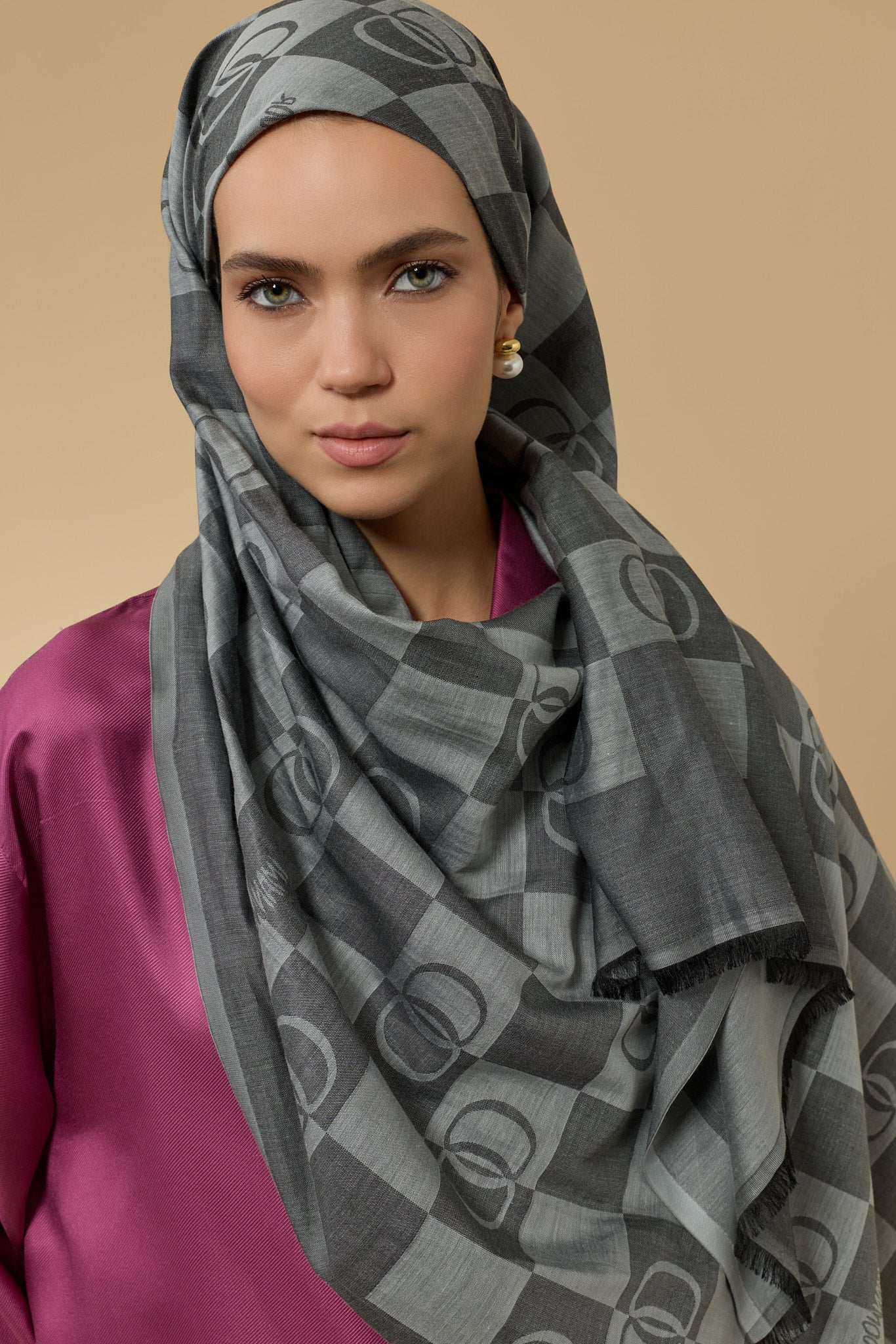 Dama Desen Gri Pamuk İpek Şal 70x190