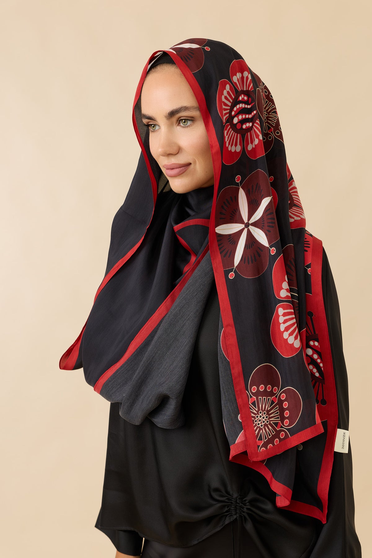 Papatyalar Siyah-Kırmızı Floş Ekosel Şal 70x210