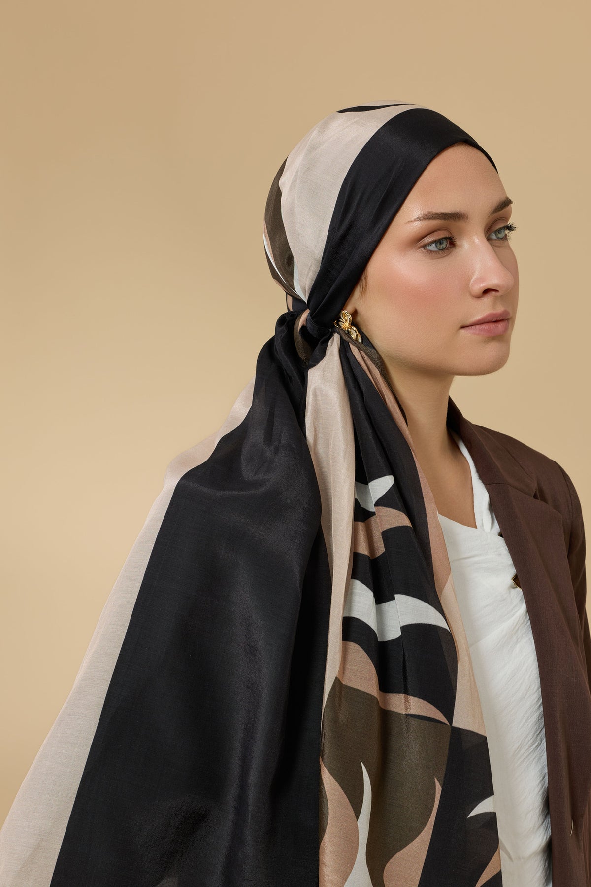 Güneş Bordür Siyah Pamuk Floş Şal 70x210