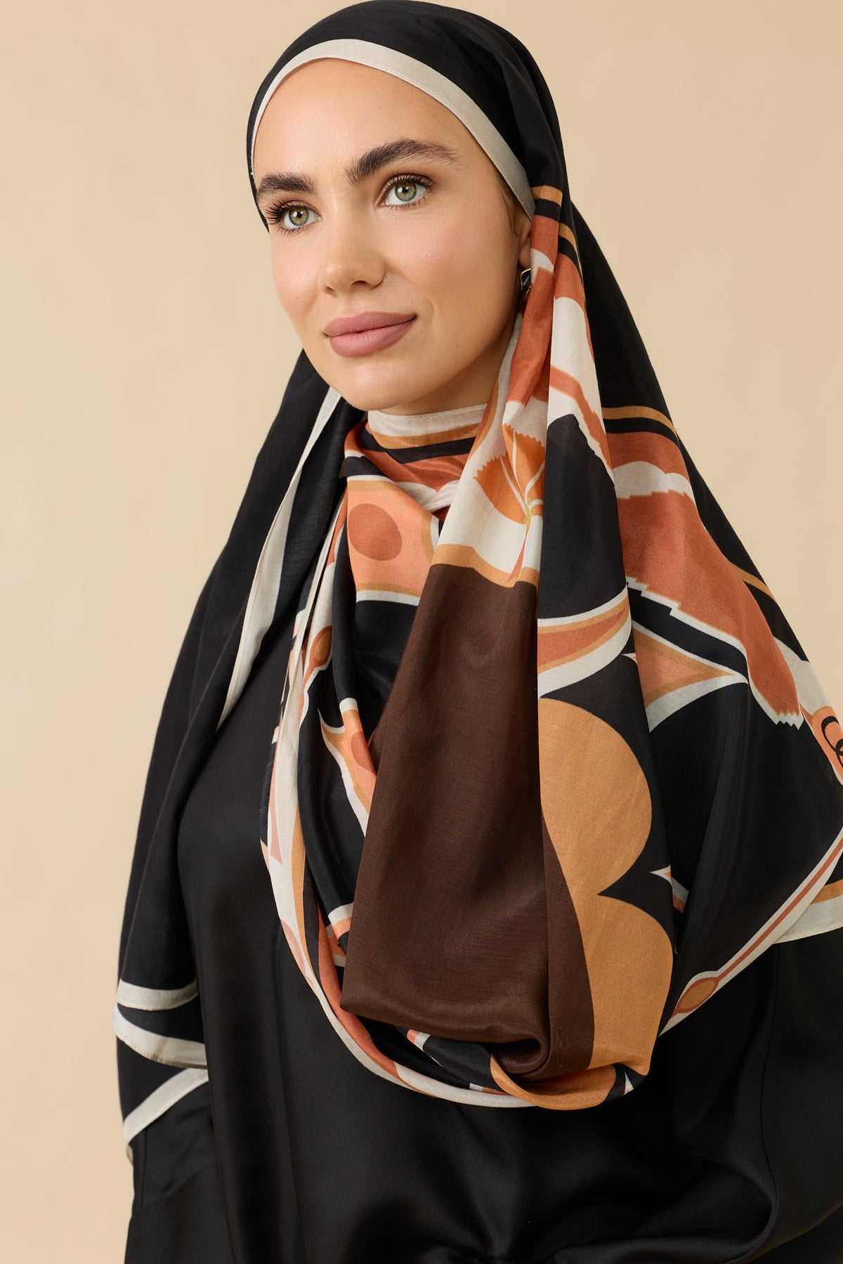 Japon Bahçesi Siyah Pamuk Floş Şal 70x210