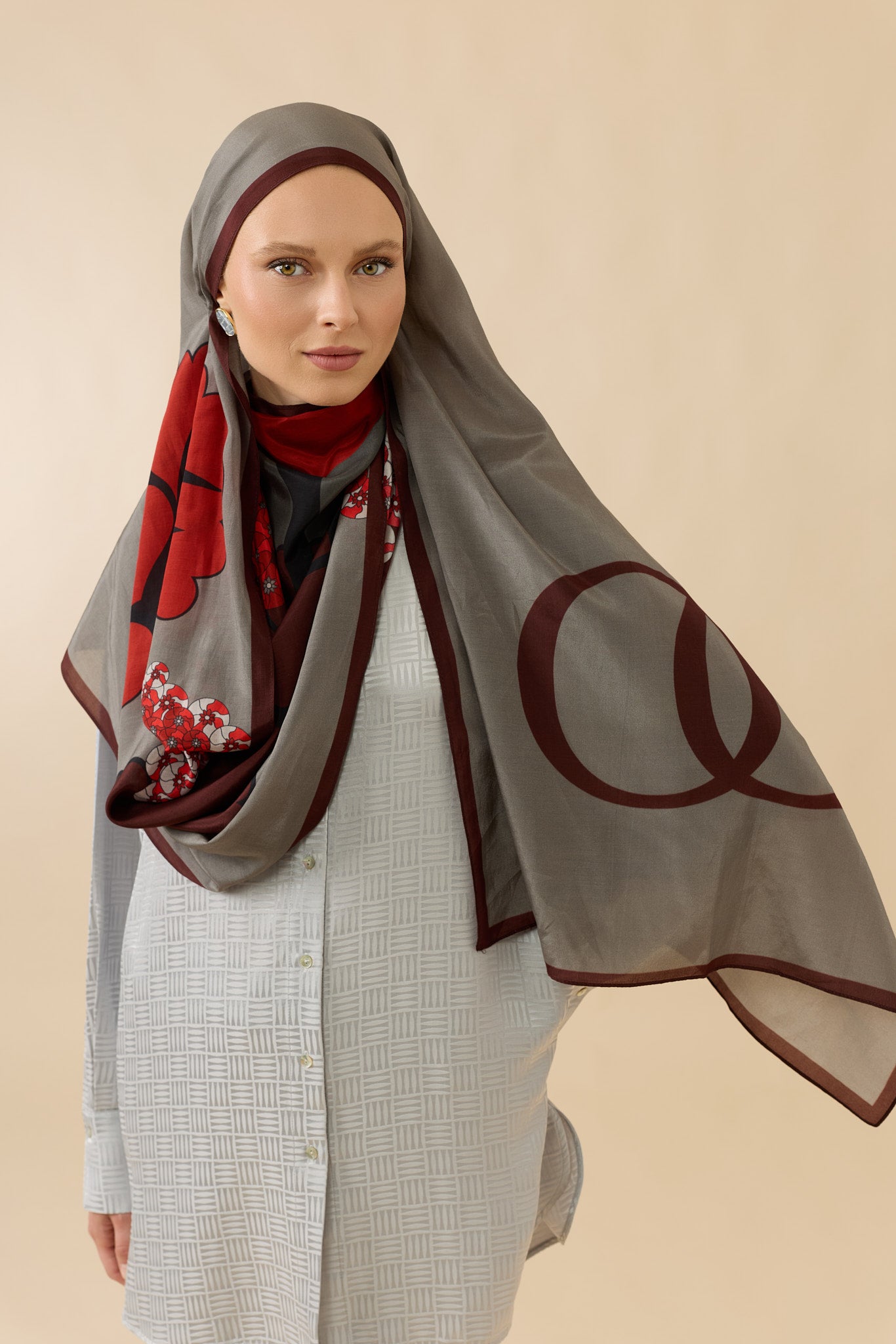 Sakura Gri-Kırmızı Floş Ekosel Şal 70x210