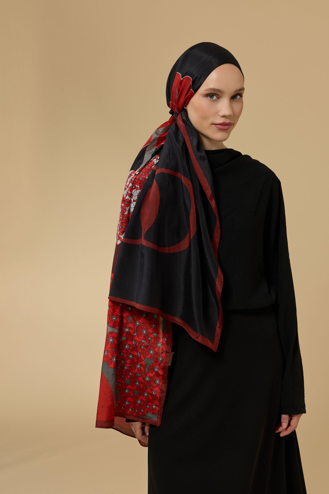 Sakura Siyah-Kırmızı Floş Ekosel Şal 70x210