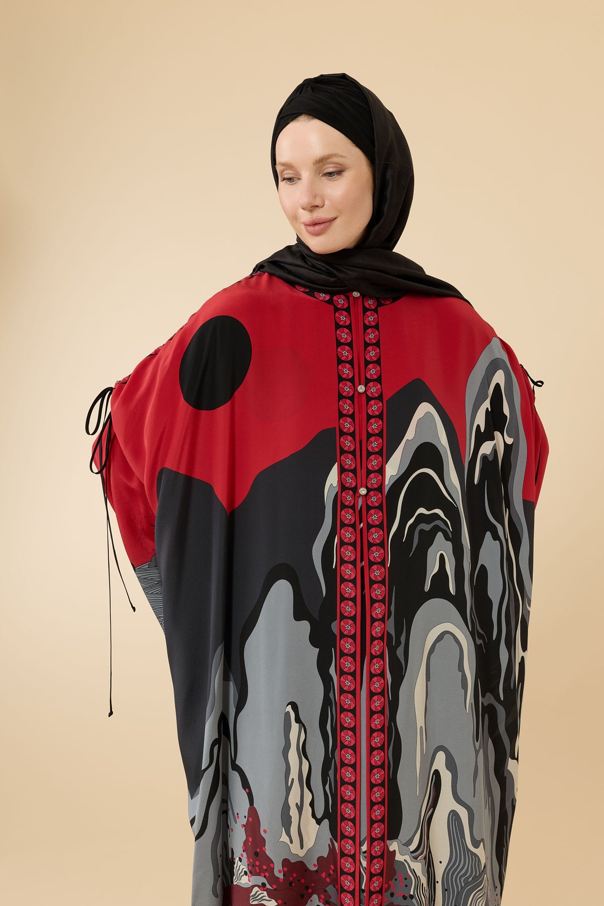 Dağ Ve Sakura Kırmızı Krep İpek Abaya