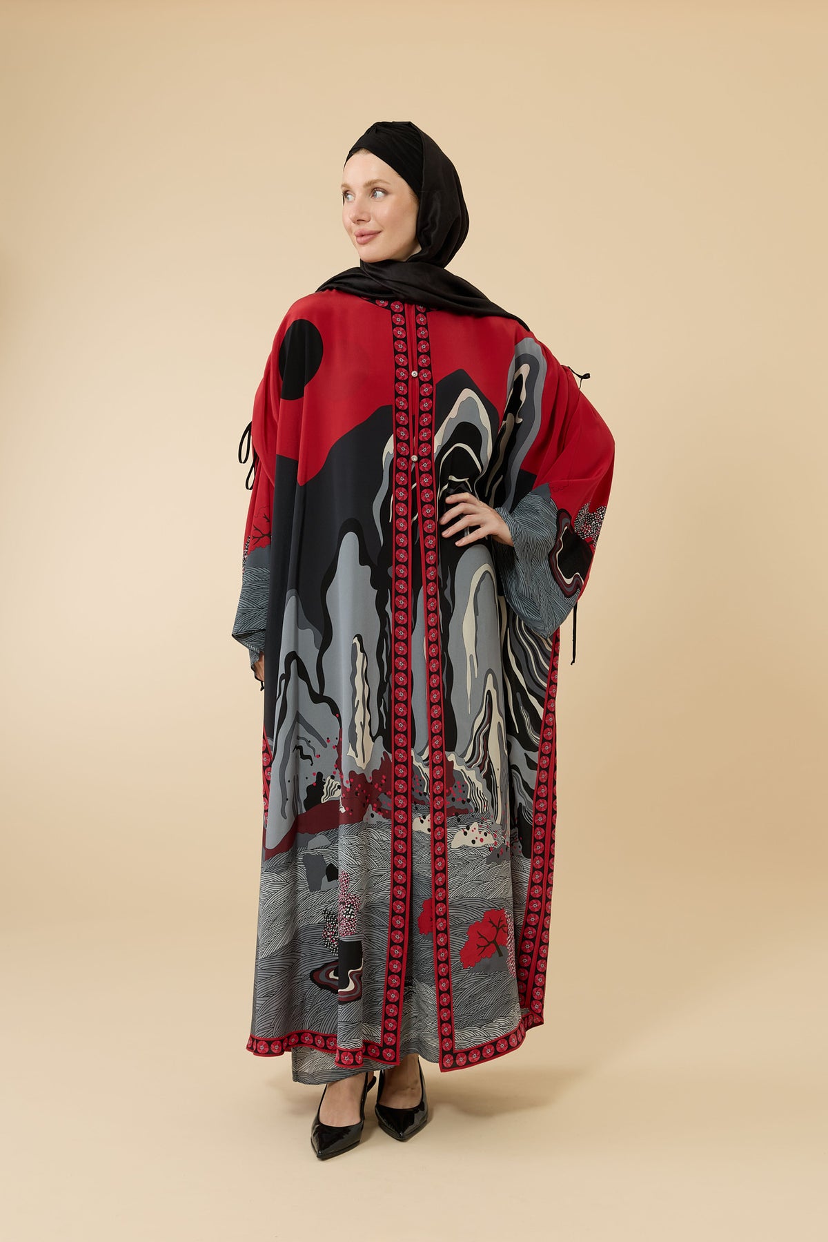 Dağ Ve Sakura Kırmızı Krep İpek Abaya
