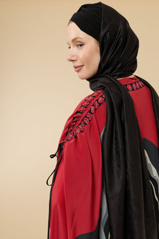 Dağ Ve Sakura Kırmızı Krep İpek Abaya