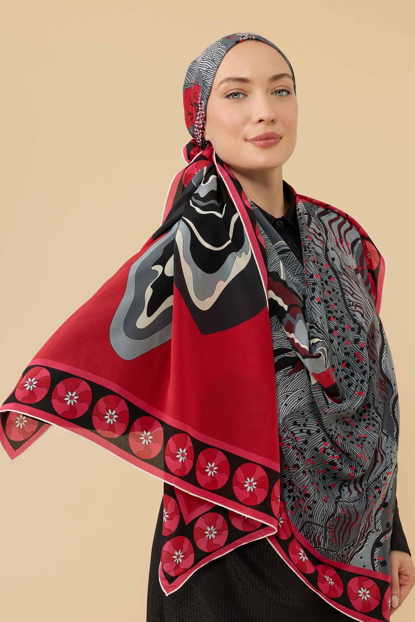 Dağ ve Sakura Kırmızı Krep İpek Şal 70x210