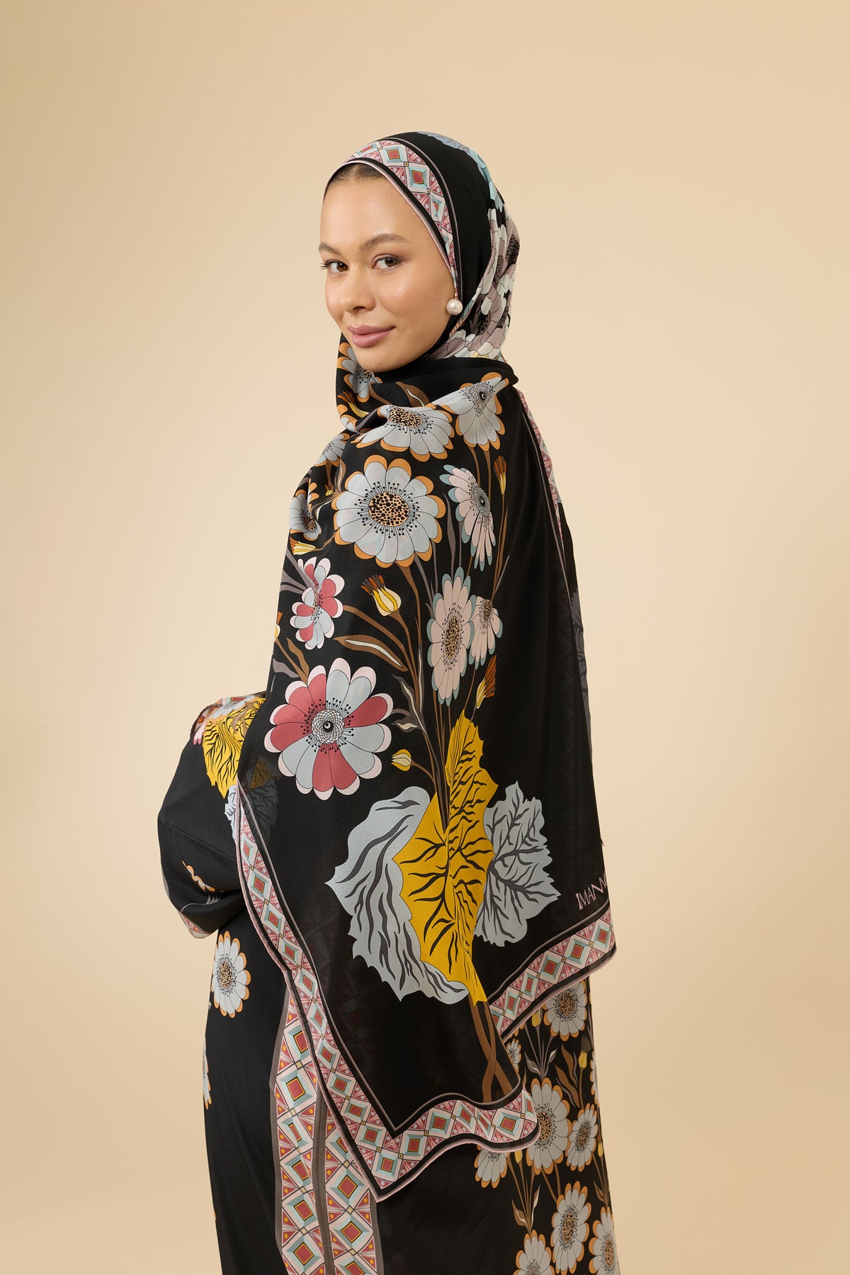 Japon Şemsiyesi Siyah Krep İpek Şal 70x210