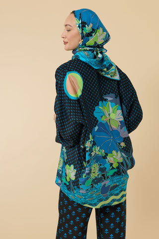 Nilüfer Siyah-Mavi Tivil İpek Kısa Kimono