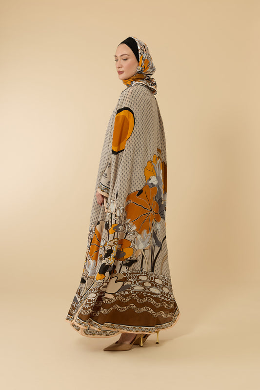 Nilüfer Bej Desenli Baskı Krep İpek Abaya