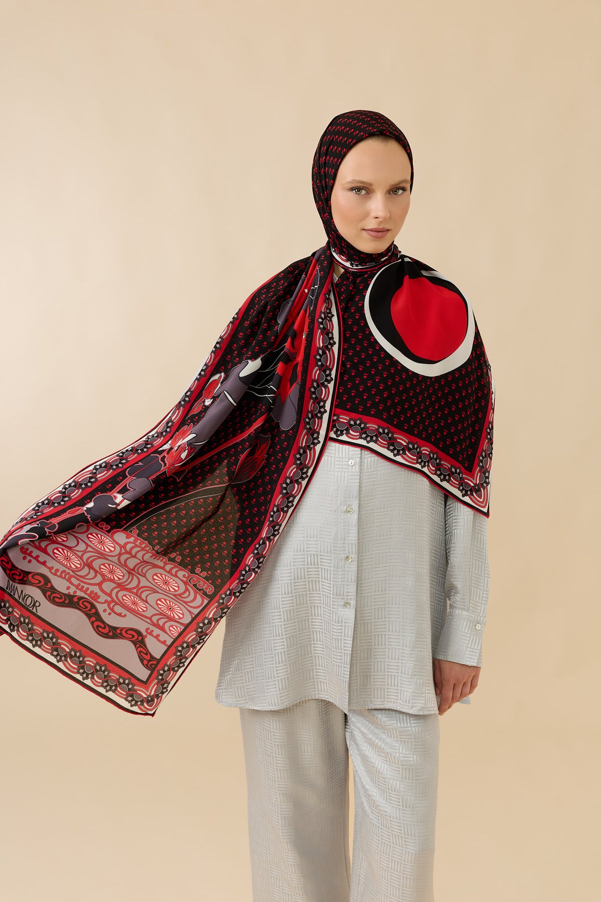 Nilüfer Kırmızı-Siyah Krep İpek Şal 70x210