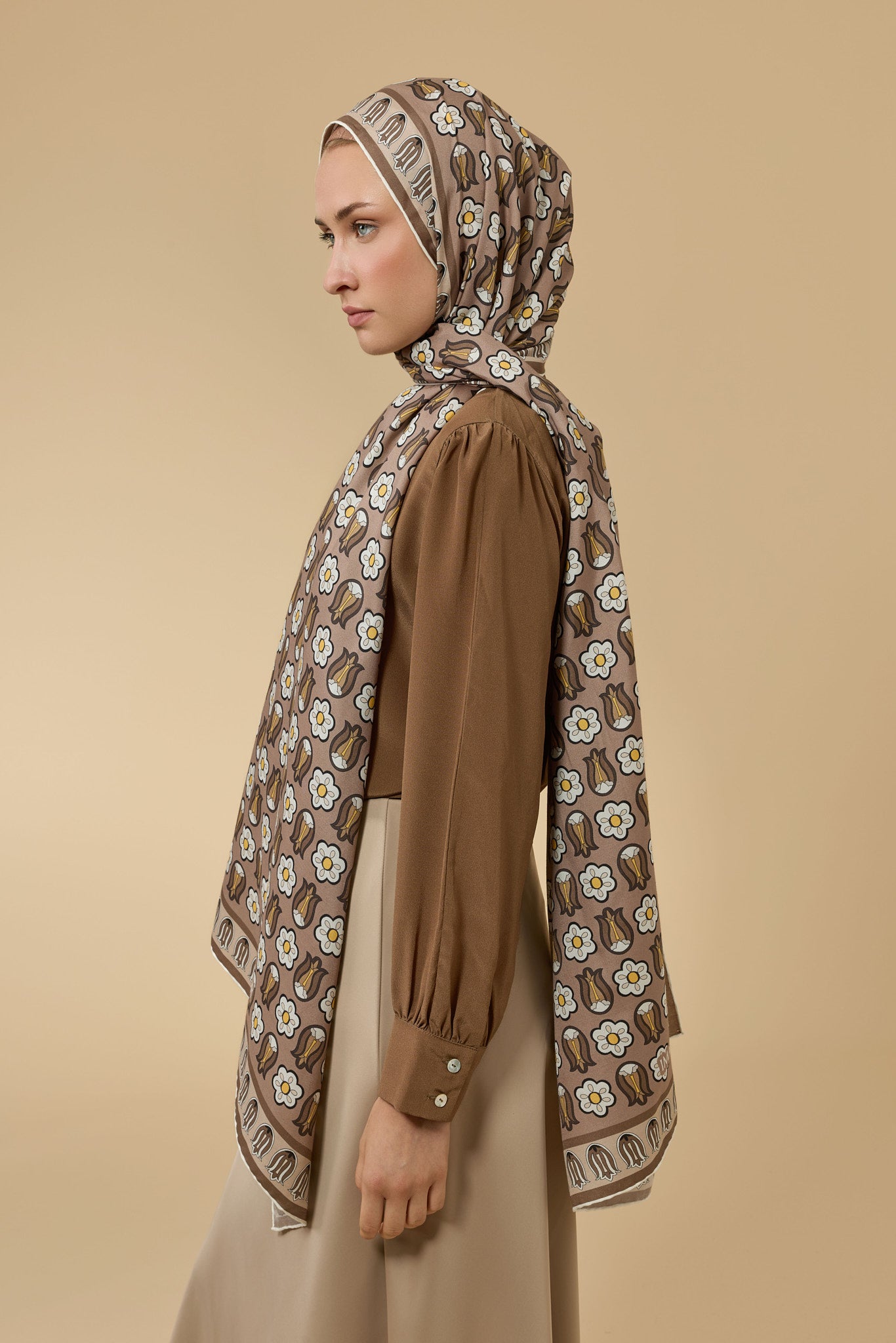 Ters Lale Bej Pamuk İpek Şal 70x210
