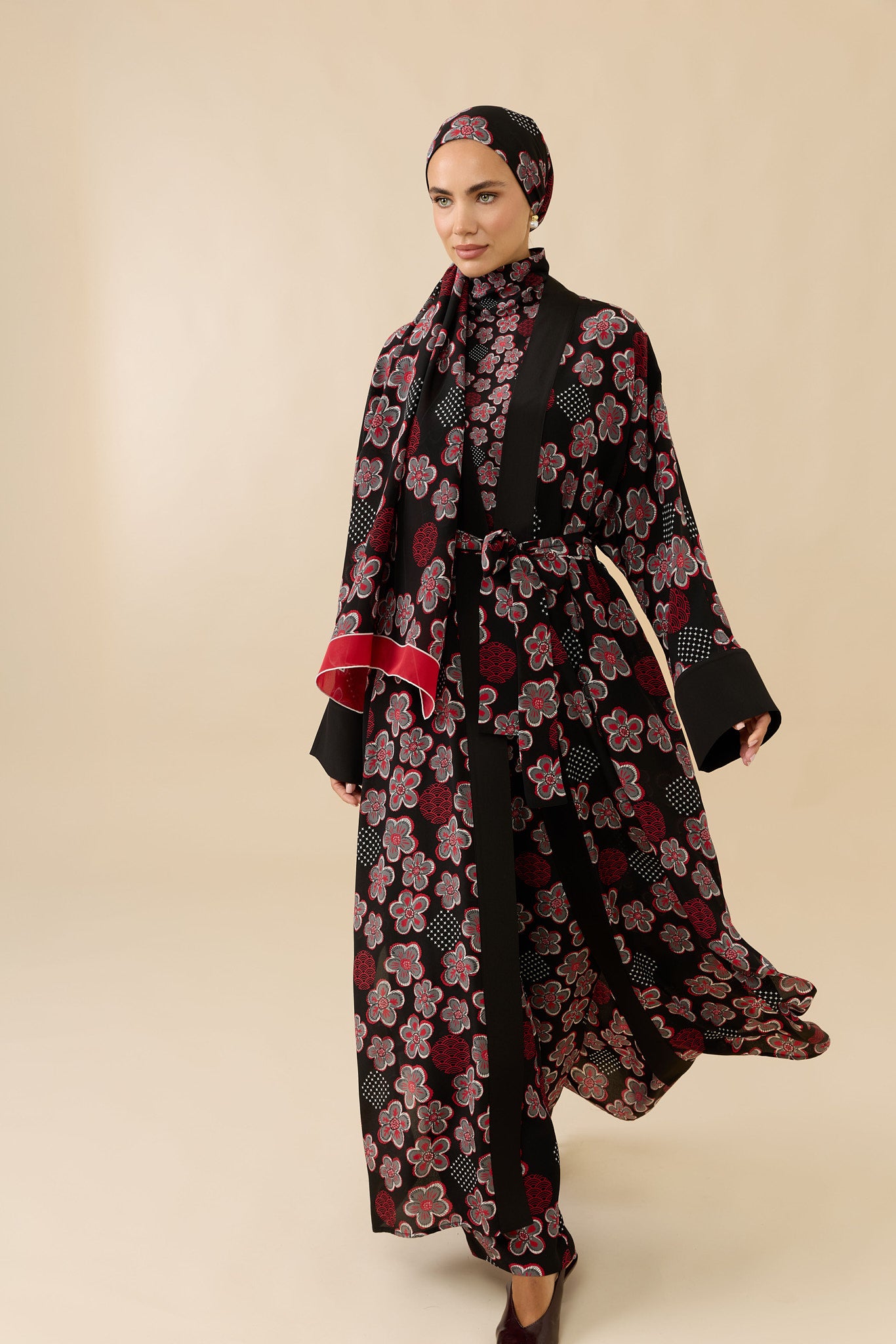 Kar Taneleri Siyah-Kırmızı Tivil İpek Uzun Kimono