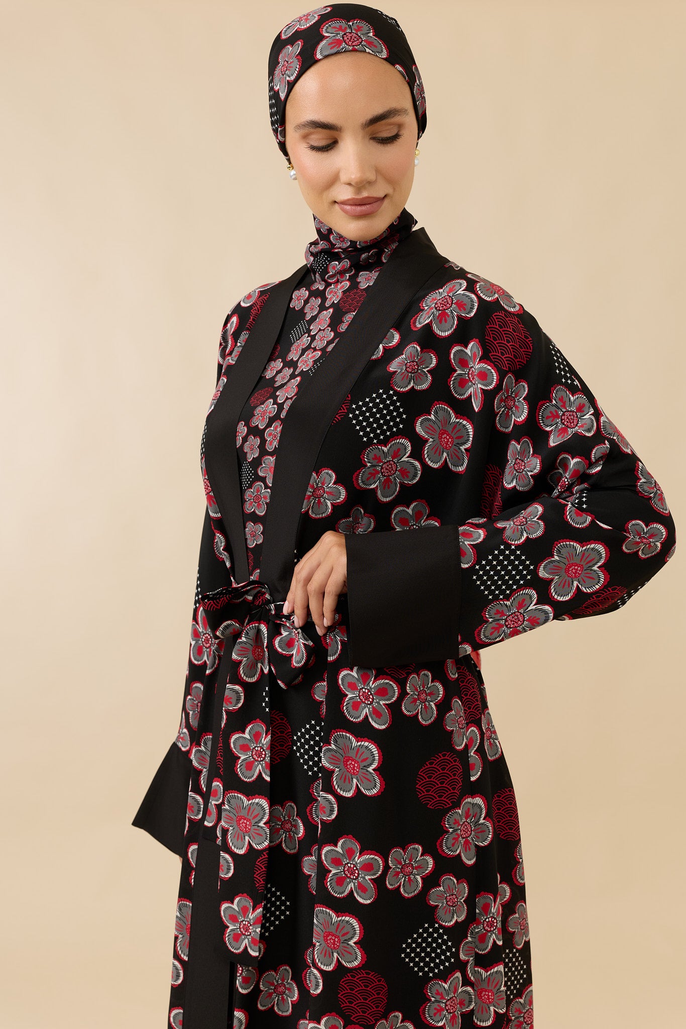 Kar Taneleri Siyah-Kırmızı Tivil İpek Uzun Kimono