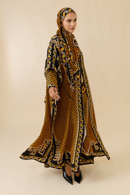 İris Çiçeği Siyah-Sarı Krep İpek Abaya