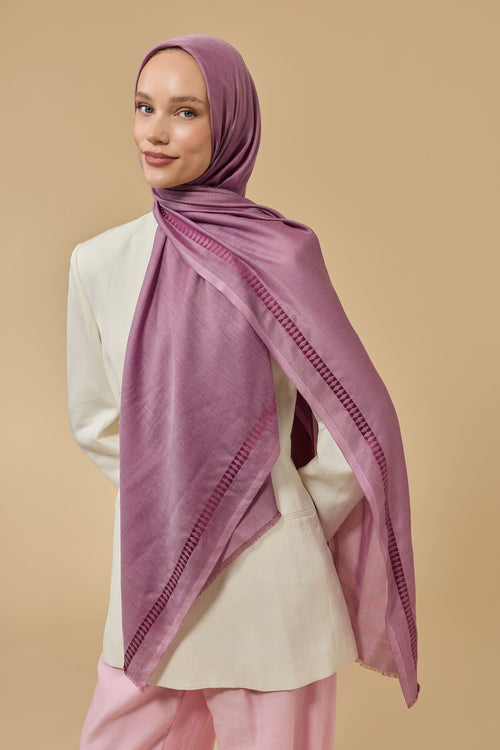 Bordür İman I Şeker Pembe Modal İpek Şal 70x200