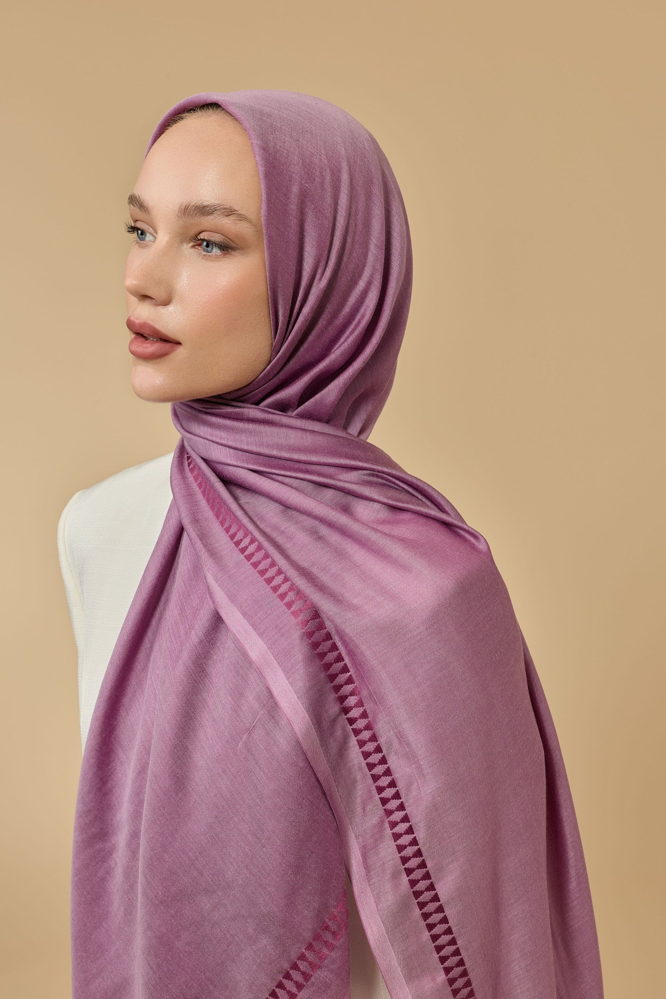 Bordür İman I Şeker Pembe Modal İpek Şal 70x200