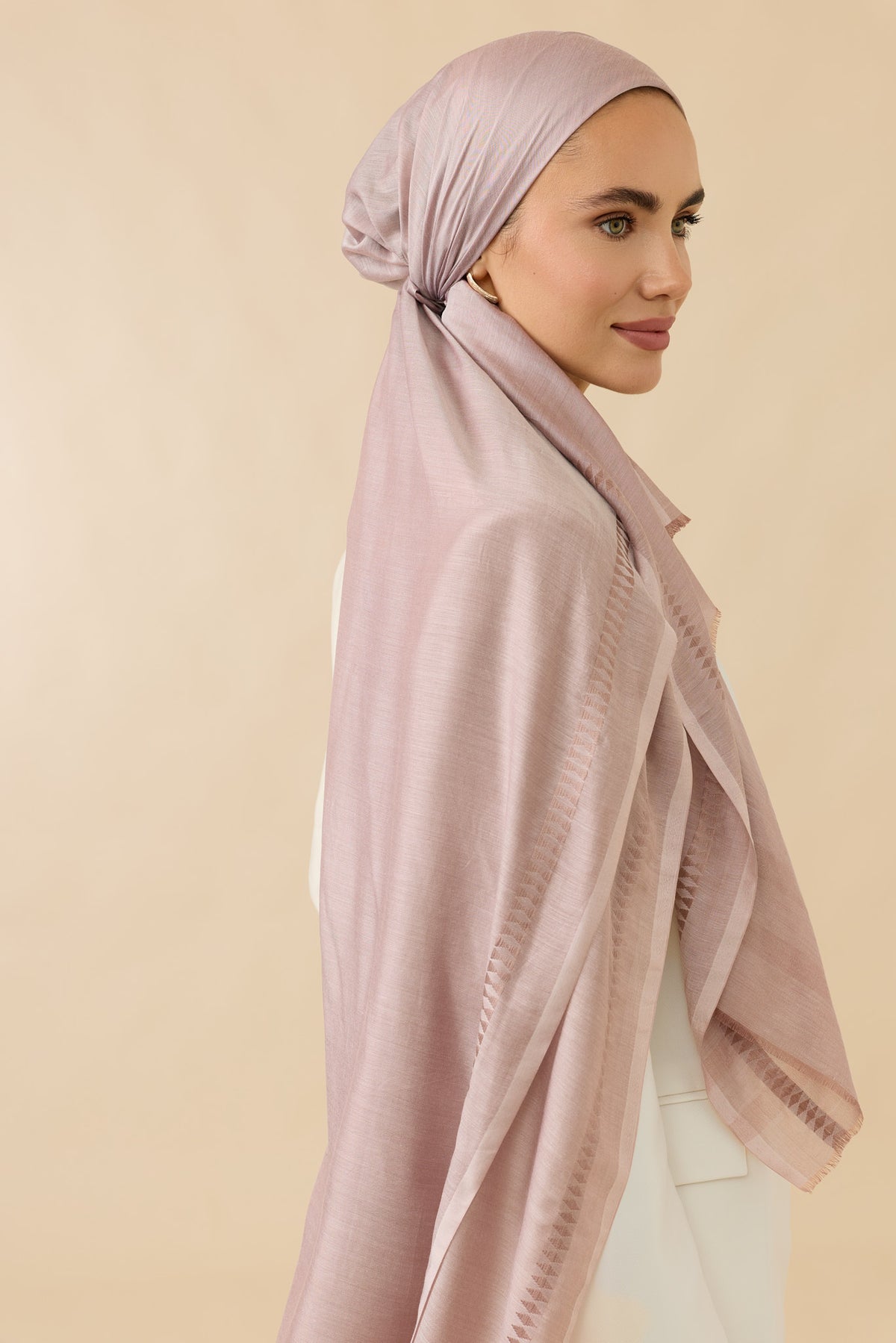 Bordür İman I Bulutlu Pembe Modal İpek Şal 70x200