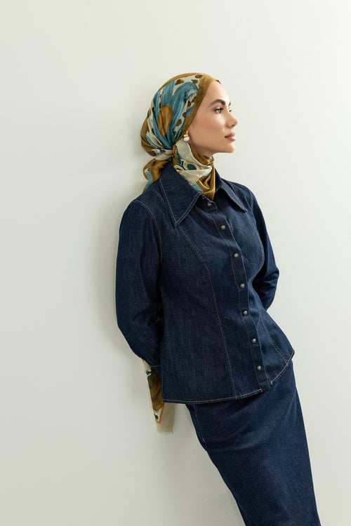 Koyu Lacivert Düz Renk Sivri Yaka Denim Gömlek