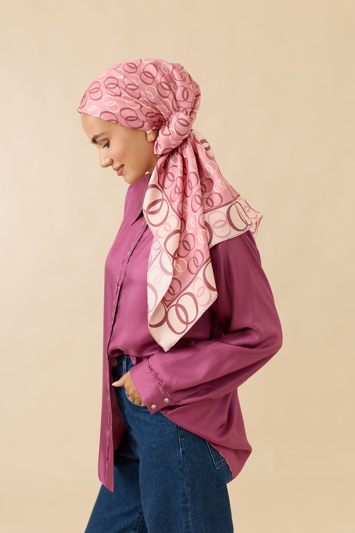 Noor Yolu 2 Beyaz-Pembe Tivil İpek Eşarp 90x90