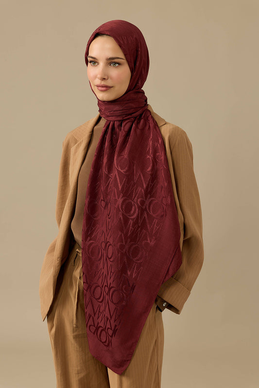 Monogram İmza Bordo Shiny Jakar Şal 70x200