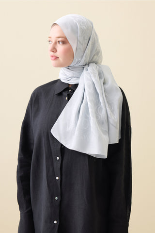 Monogram İmza Gümüş Shiny Jakar Şal 70x200